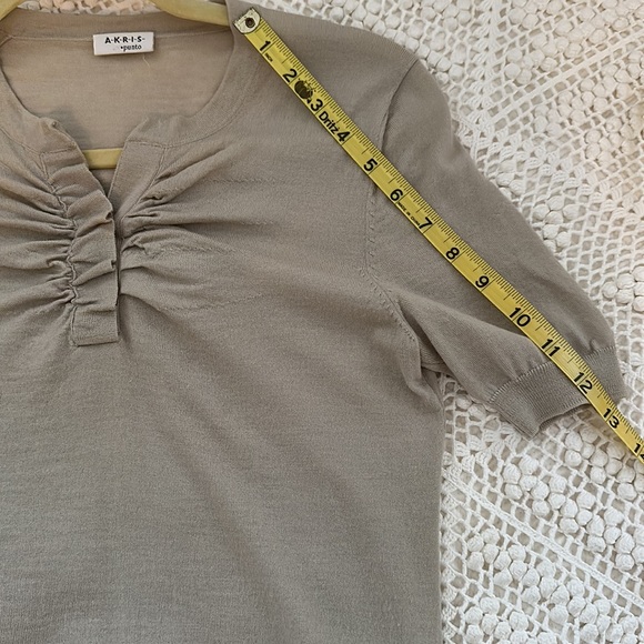 Akris Punto Wool Short Sleeve Blouse - Picture 7 of 9